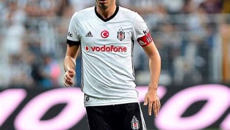 Beşiktaş’ın Transfer Dedikoduları: Son Dakika Haberleri ve Spekülasyonlar